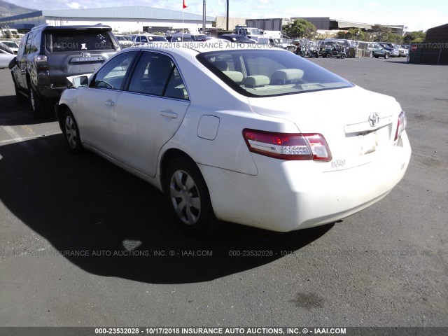 4T1BF3EK1AU529272 - 2010 TOYOTA CAMRY SE/LE/XLE WHITE photo 3