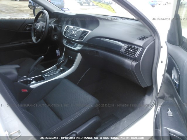 1HGCR2F58EA093595 - 2014 HONDA ACCORD SPORT WHITE photo 5