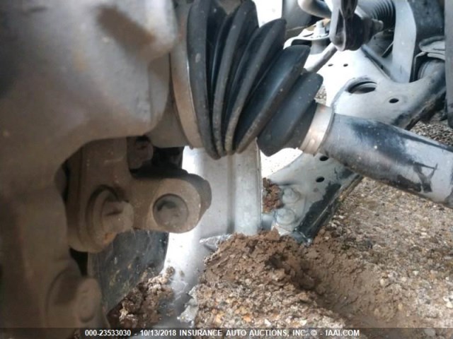 3C4NJDBB4JT161125 - 2018 JEEP COMPASS LATITUDE 白色 照片 9