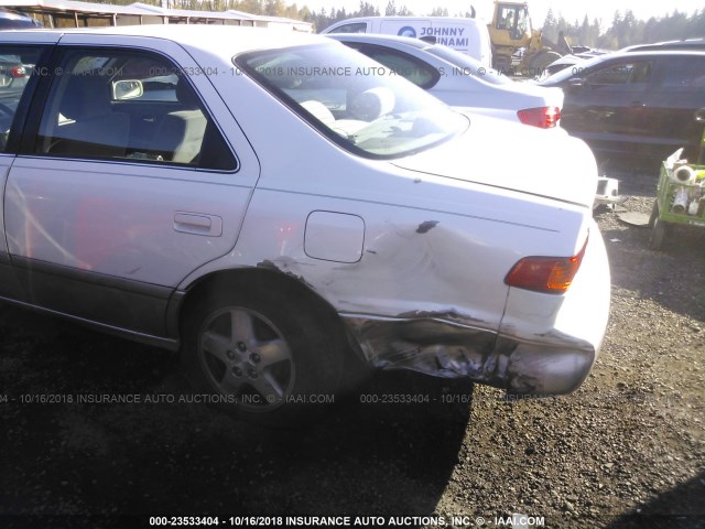 JT2BG22K110563969 - 2001 TOYOTA CAMRY CE/LE/XLE 白色 照片 6