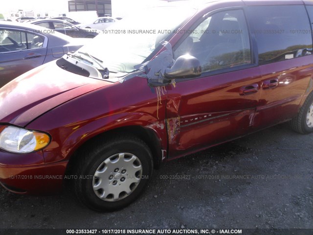 1C4GJ45301B142263 - 2001 CHRYSLER VOYAGER LX RED photo 6