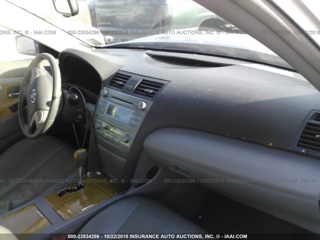 4T1BE46K17U135075 - 2007 TOYOTA CAMRY NEW GENERAT CE/LE/XLE/SE SILVER photo 5