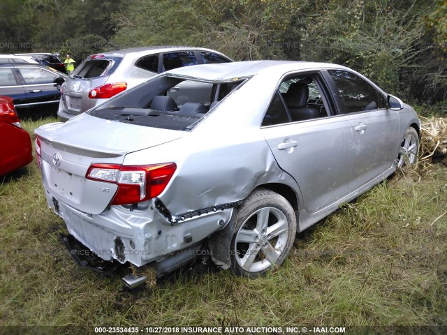 4T1BF1FK0DU222313 - 2013 TOYOTA CAMRY L/SE/LE/XLE 银色 照片 4