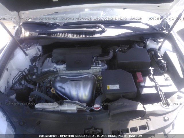 4T4BF1FK8GR547852 - 2016 TOYOTA CAMRY LE/XLE/SE/XSE 白色 照片 10
