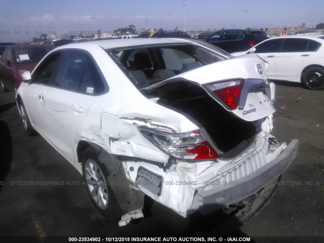 4T4BF1FK8GR547852 - 2016 TOYOTA CAMRY LE/XLE/SE/XSE 白色 照片 3