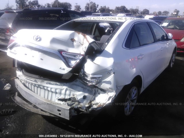 4T4BF1FK8GR547852 - 2016 TOYOTA CAMRY LE/XLE/SE/XSE 白色 照片 4
