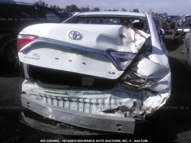 4T4BF1FK8GR547852 - 2016 TOYOTA CAMRY LE/XLE/SE/XSE 白色 照片 6