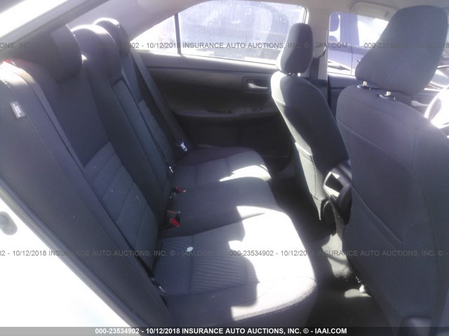 4T4BF1FK8GR547852 - 2016 TOYOTA CAMRY LE/XLE/SE/XSE 白色 照片 8