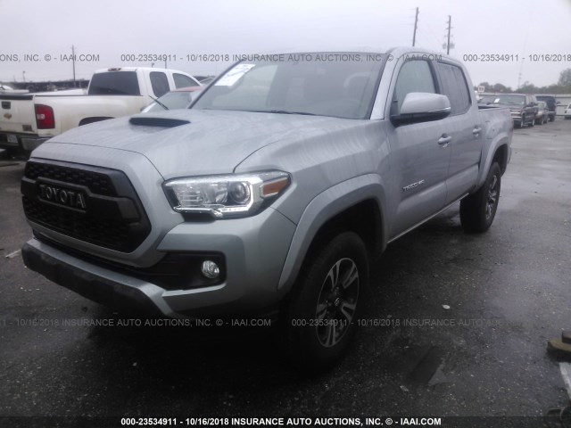 5TFCZ5AN4HX075345 - 2017 TOYOTA TACOMA DBL CAB/SR/TRDSPT/OR/PRO GRAY photo 2