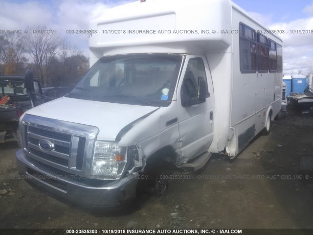 1FDFE45S69DA52697 - 2009 FORD ECONOLINE E450 SUPER DUTY CUTWY VAN WHITE photo 2