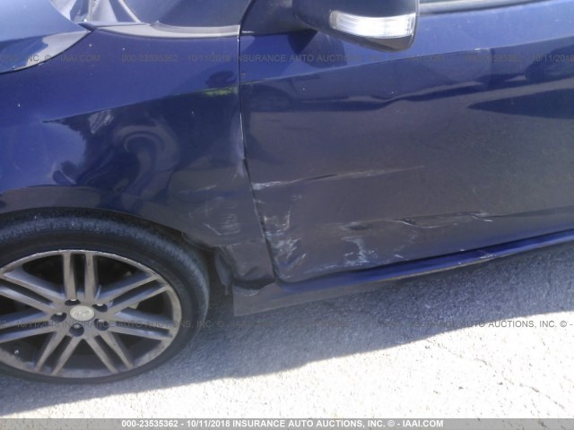 JTKJF5C78C3032442 - 2012 TOYOTA SCION TC 蓝色 照片 6