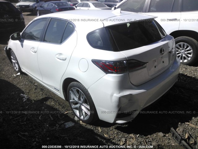 JTHKD5BHXG2257516 - 2016 LEXUS CT 200 WHITE photo 3