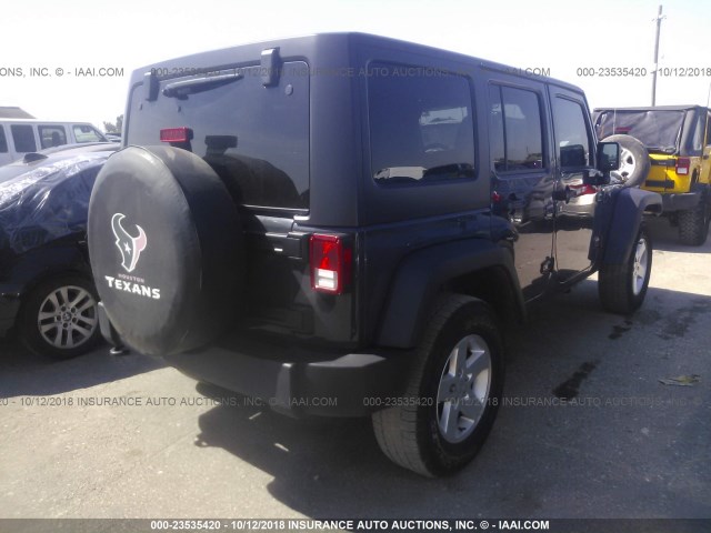 1C4BJWDG5GL309827 - 2016 JEEP WRANGLER UNLIMITE SPORT GRAY photo 4