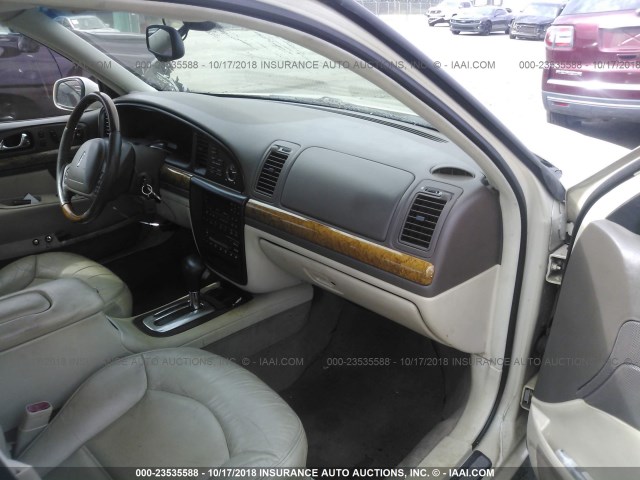 1LNHM97V4YY763743 - 2000 LINCOLN CONTINENTAL  Ақ фото 5