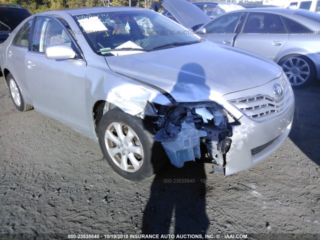 4T4BF3EKXAR076453 - 2010 TOYOTA CAMRY SE/LE/XLE SILVER photo 6