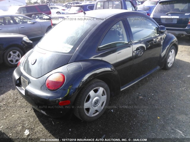 3VWBB61C6WM044330 - 1998 VOLKSWAGEN NEW BEETLE 黑色 照片 4