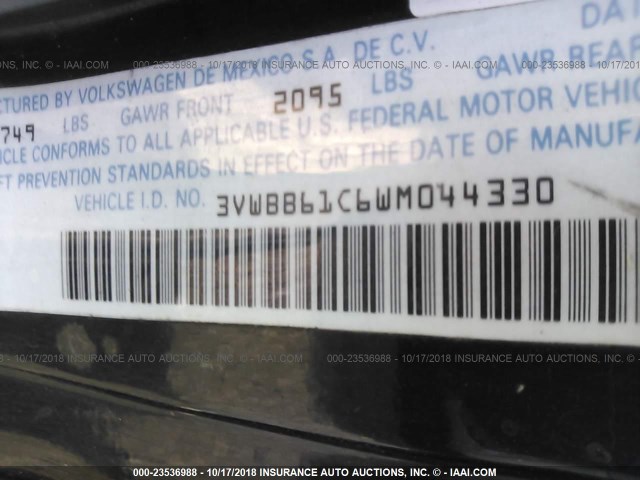 3VWBB61C6WM044330 - 1998 VOLKSWAGEN NEW BEETLE 黑色 照片 9