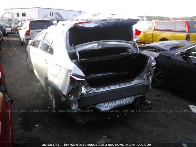 4T1BF1FK9DU640031 - 2013 TOYOTA CAMRY L/SE/LE/XLE ვერცხლისფერი ფოტო 3