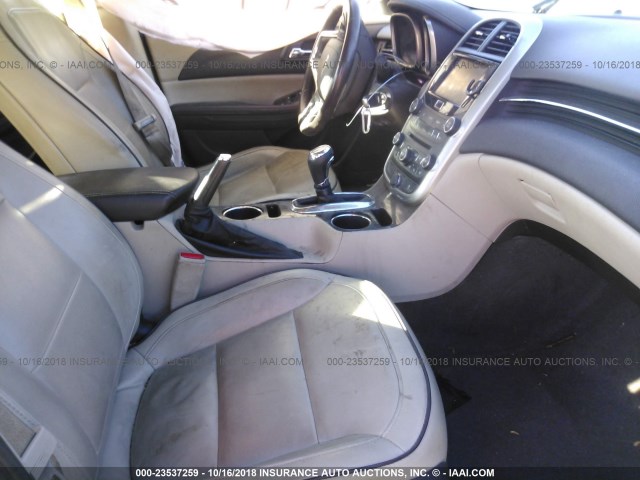 1G11H5SL1EF117570 - 2014 CHEVROLET MALIBU LTZ 金色 照片 5