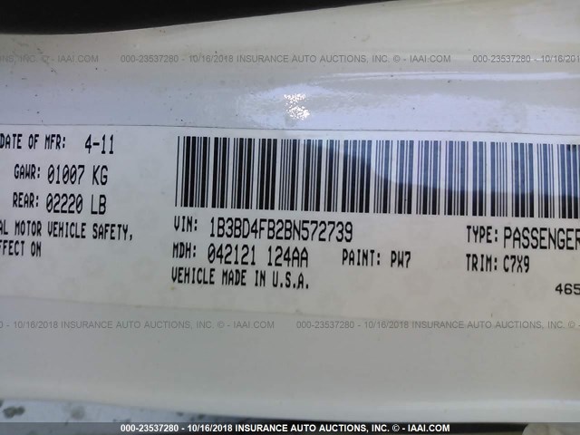 1B3BD4FB2BN572739 - 2011 DODGE AVENGER EXPRESS 白色 照片 9