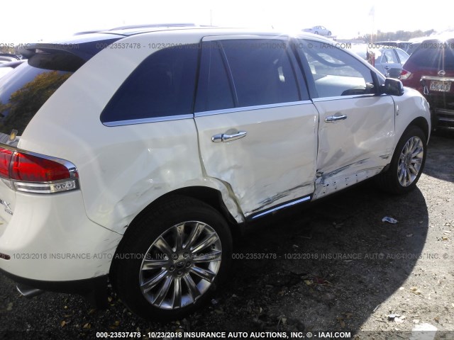 2LMDJ8JK6DBL14513 - 2013 LINCOLN MKX WHITE photo 6