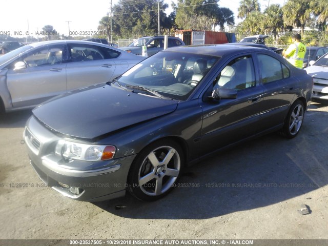YV1RH52Y042346196 - 2004 VOLVO S60 R ნაცრისფერი ფოტო 2