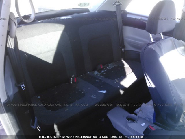 3VWBS21C81M421810 - 2001 VOLKSWAGEN NEW BEETLE GL 蓝色 照片 8