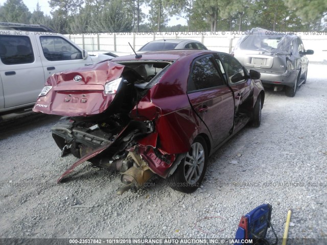 KNAFU4A21C5566534 - 2012 KIA FORTE EX MAROON photo 4