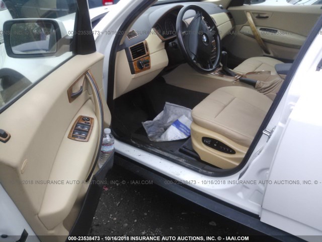 WBXPA73474WB24424 - 2004 BMW X3 2.5I WHITE photo 5