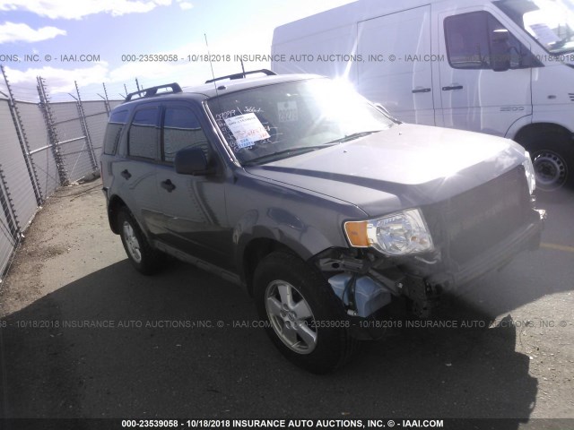 1FMCU9D75CKB06249 - 2012 FORD ESCAPE XLT GRAY photo 1