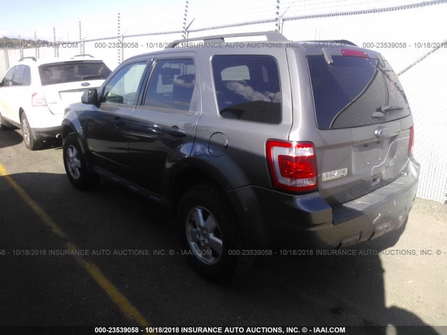 1FMCU9D75CKB06249 - 2012 FORD ESCAPE XLT GRAY photo 3