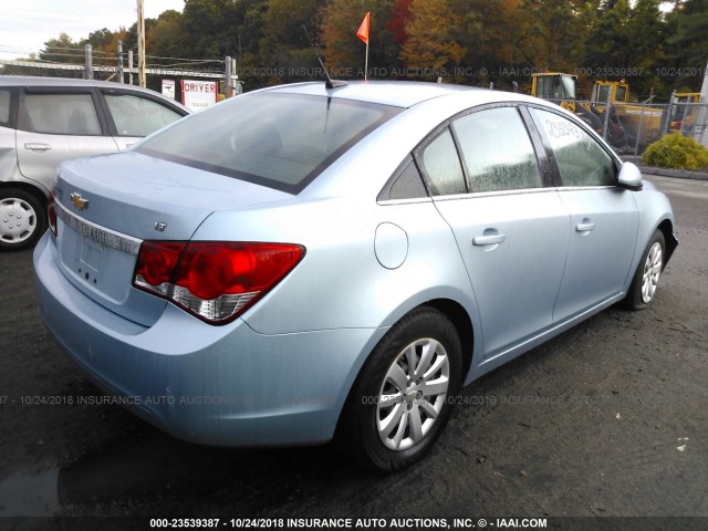 1G1PF5S99B7136944 - 2011 CHEVROLET CRUZE LT Light Blue photo 4