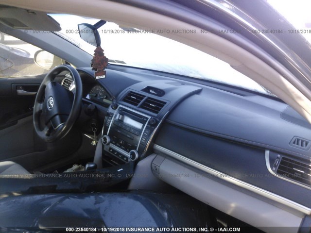 4T1BF1FK5CU577380 - 2012 TOYOTA CAMRY SE/LE/XLE GRAY photo 5