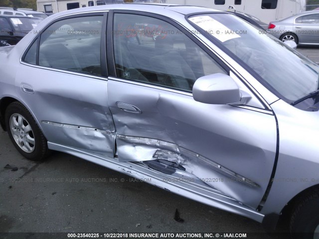 1HGCG66812A036772 - 2002 HONDA ACCORD EX/SE SILVER photo 6