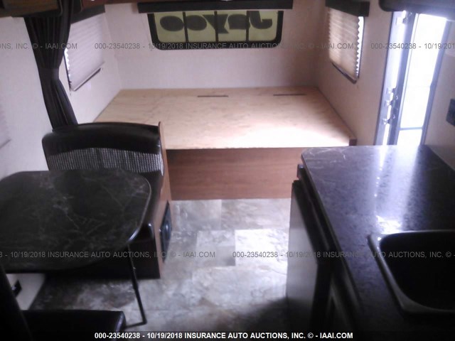 1UJBJ0AJXG17J0136 - 2016 JAYCO JAYFLIGHT  CREAM photo 5