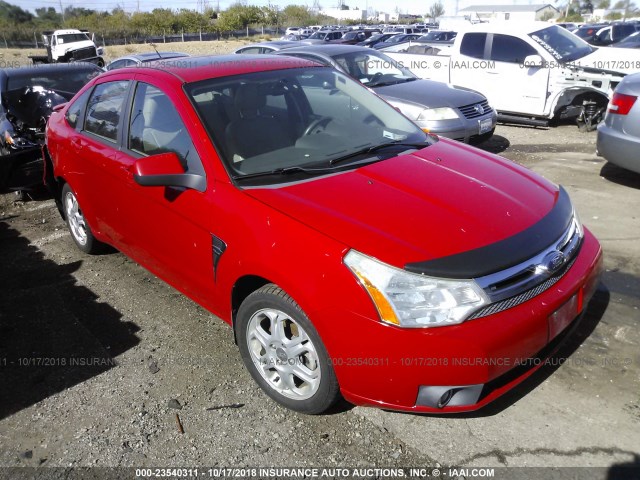 1FAHP35N58W251373 - 2008 FORD FOCUS SE/SEL/SES RED photo 1