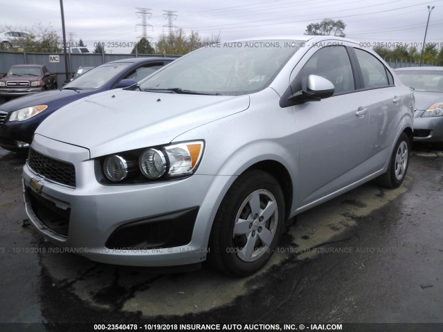 1G1JA5SH5E4236749 - 2014 CHEVROLET SONIC LS 银色 照片 2