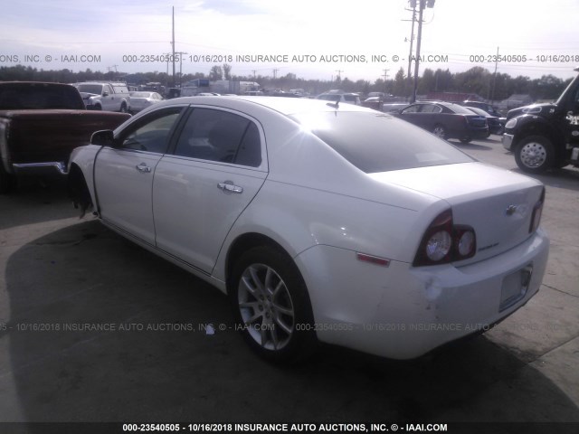 1G1ZE5E75BF384975 - 2011 CHEVROLET MALIBU LTZ 白色 照片 3