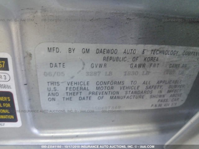 KL1TD62635B487848 - 2005 CHEVROLET AVEO LS SILVER photo 9