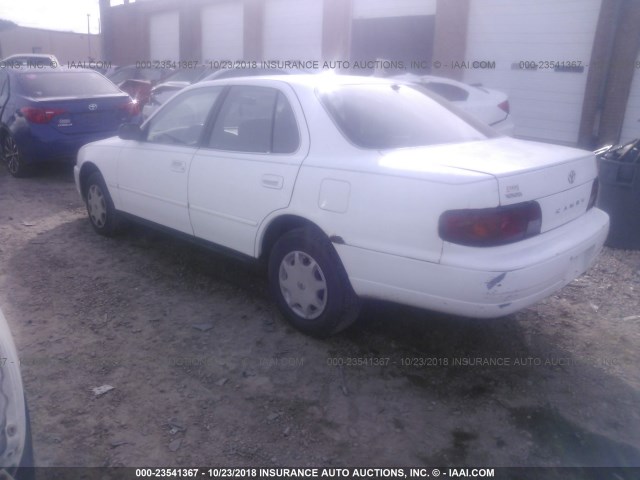 JT2BG12K9T0348577 - 1996 TOYOTA CAMRY DX/LE/XLE WHITE photo 3