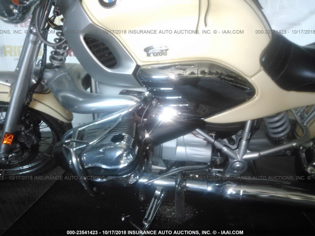 WB10434A1YZA65018 - 2000 BMW R1200 C CREAM photo 9