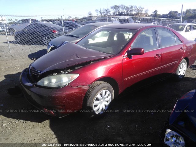 4T1BE32K45U059901 - 2005 TOYOTA CAMRY LE/XLE/SE MAROON photo 2