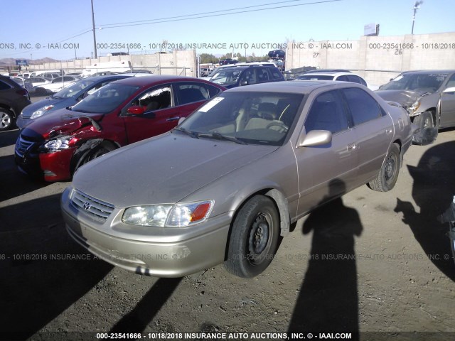 4T1BF22K41U960879 - 2001 TOYOTA CAMRY LE/XLE 棕色 照片 2