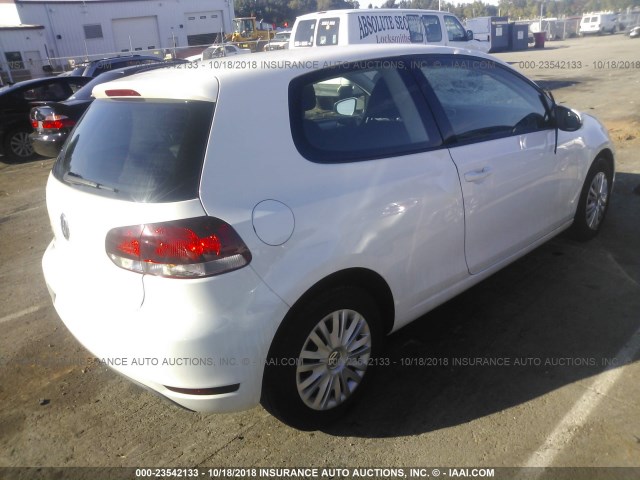 WVWAA7AJ9BW173789 - 2011 VOLKSWAGEN GOLF WHITE photo 4