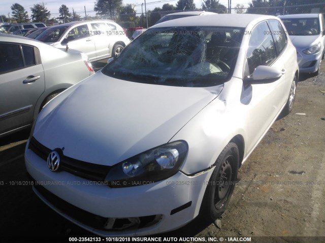 WVWAA7AJ9BW173789 - 2011 VOLKSWAGEN GOLF WHITE photo 6