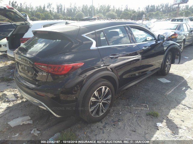 SJKCH5CR1HA020841 - 2017 INFINITI QX30 LUXURY/PREMIUM/SPORT BLACK photo 4