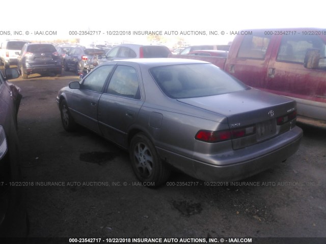 4T1BF28K1WU041176 - 1998 TOYOTA CAMRY CE/LE/XLE 棕色 照片 3