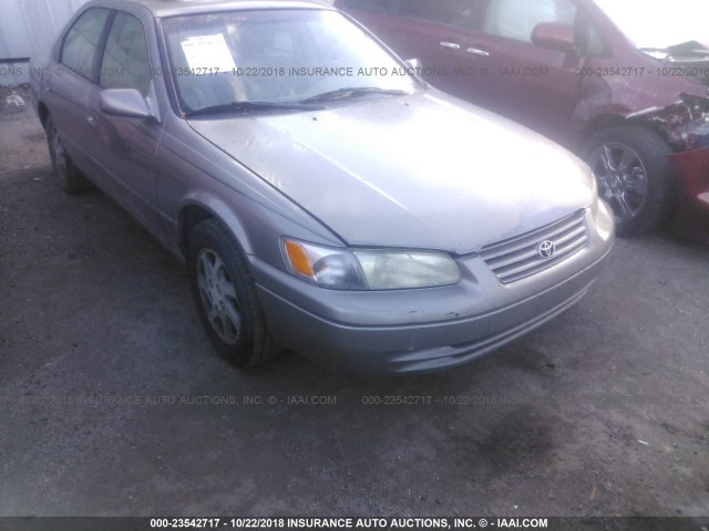 4T1BF28K1WU041176 - 1998 TOYOTA CAMRY CE/LE/XLE 棕色 照片 6