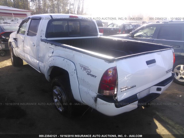 5TEKU72N78Z562908 - 2008 TOYOTA TACOMA DBL CAB PRERUNNER LNG BED WHITE photo 3