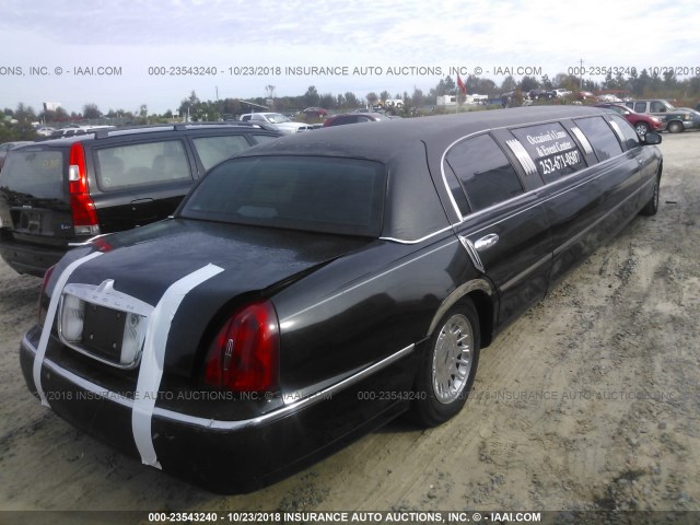 1L1FM81W1YY845322 - 2000 LINCOLN TOWN CAR EXECUTIVE BLACK photo 4